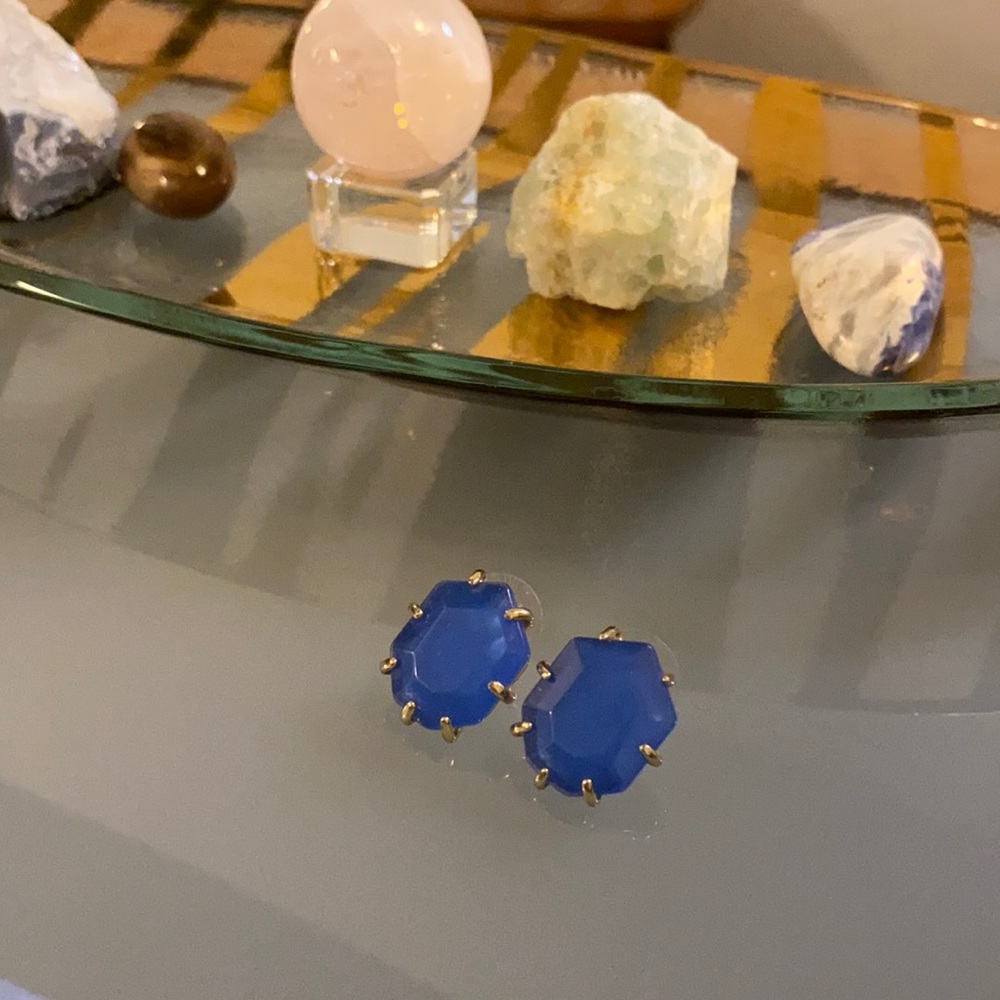 Blue Kendra Scott “Morgan” style studs